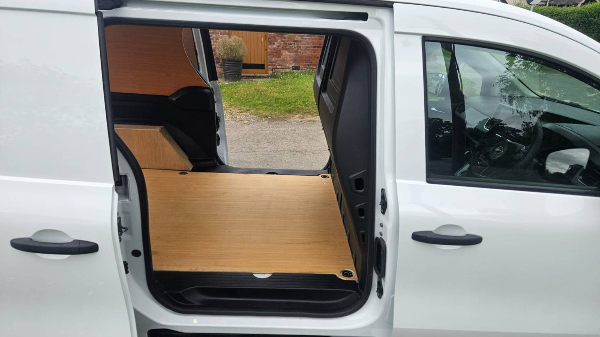 1000028798